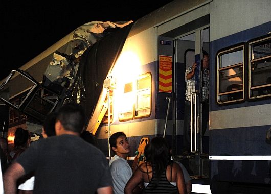 Tras intensos trabajos removieron los trenes  (foto 6)
