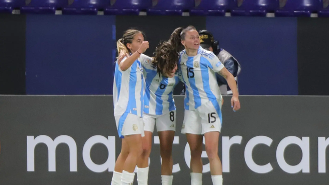 Argentina se lo dio vuelta a Chile y lidera en la Copa América femenina.
