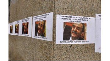 Los afiches en la secretaría de Comercio Interior (Foto: @InfoMedia24hrs)
