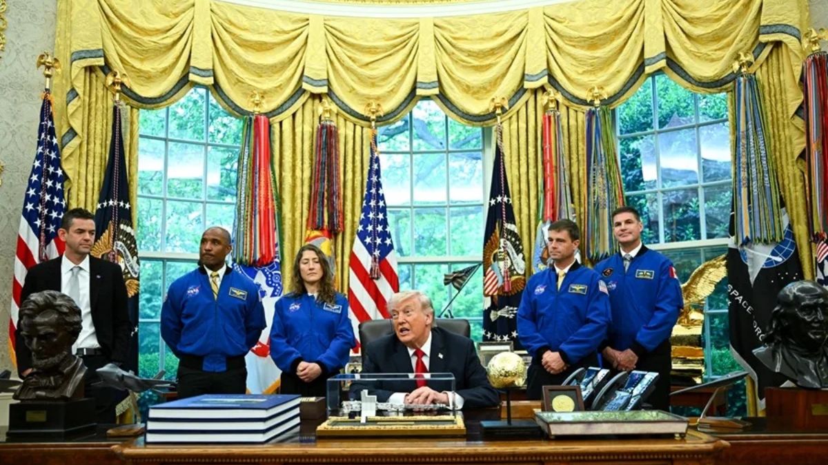 Donald Trump recibió a los astronautas de Artemis II tras el histórico viaje a la órbita lunar