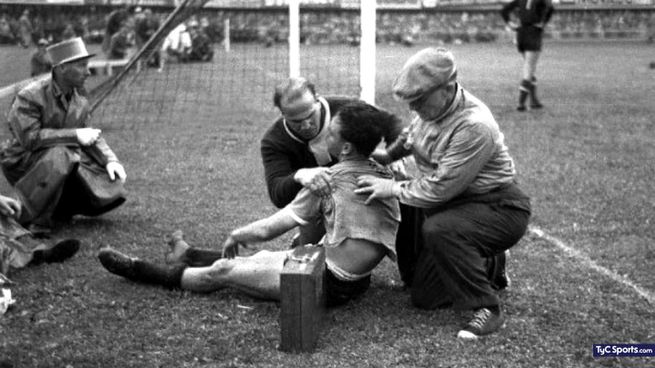 El futbolista argentino-uruguayo verdugo de la muerte quedó en la historia de los mundiales.