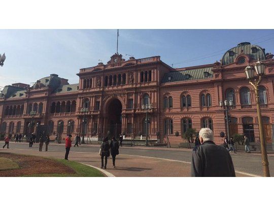 Otro incidente frente a Casa Rosada: detuvieron a un prófugo en un auto robado