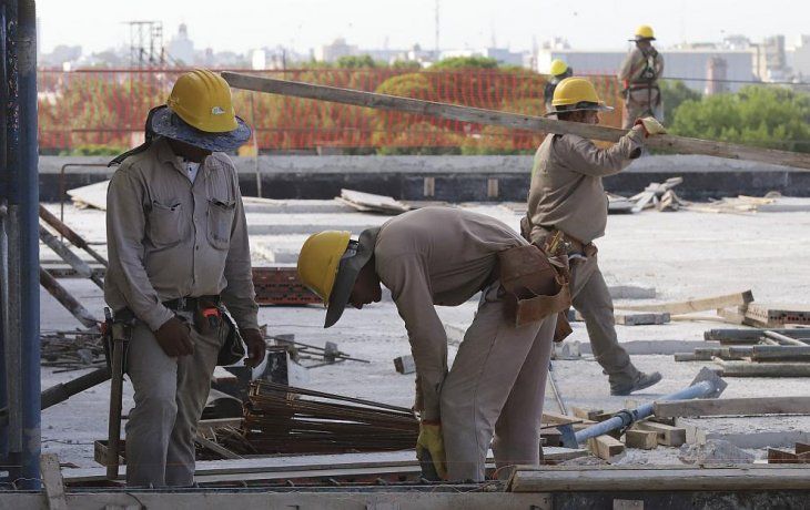 ámbito.com | empleo construccion.jpg