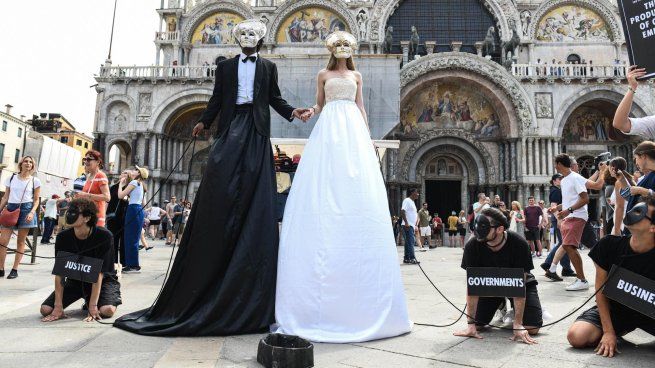 El casamiento de Jeff Bezos generó protestas en Venecia.&nbsp;