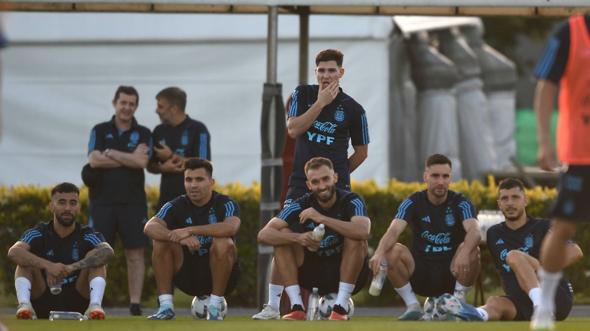 Uruguay-Brasil para esperar a la Scaloneta y todos los partidos de hoy - La  Nueva