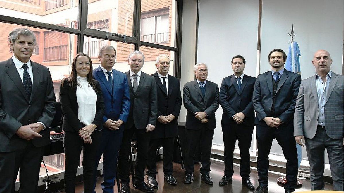Axel Kicillof renovó 6 representantes en el Consejo de la Magistratura bonaerense