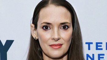 La actriz Winona Ryder enumeró otros episodios discriminatorios que sufrió.