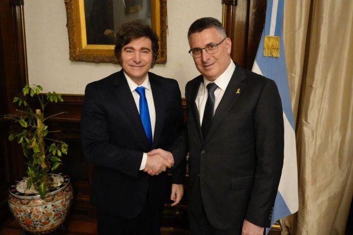 Javier Milei recibió al ministro de Relaciones Exteriores de Israel, Gideon Sa’ar. Javier Milei recibió al ministro de Relaciones Exteriores de Israel, Gideon Sa’ar.