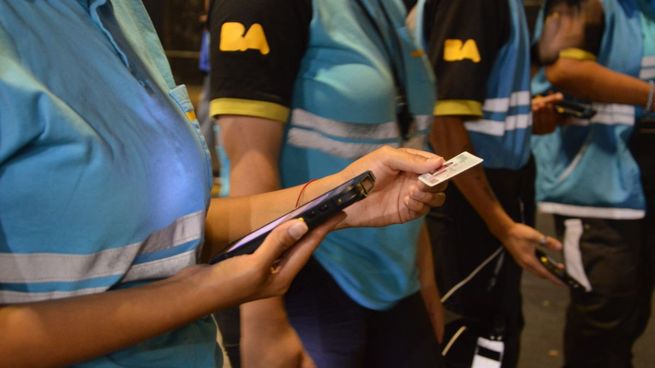 El gobierno porteño sigue adelante con los controles en espectáculos para impedir el acceso a deudores alimentarios morosos.&nbsp;