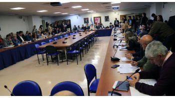 Senado prevé darle dictamen a fin de mes a leyes anticorrupción