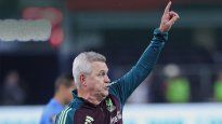 El técnico mexicano&nbsp;Javier Aguirre aseguró terminar satisfecho con sus jugadores dentro y fuera de la cancha por la actitud, desempeño y disponibilidad.