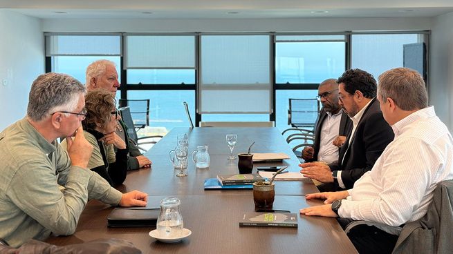 El gobierno escuchó a dirigentes locales y organizaciones sociales.