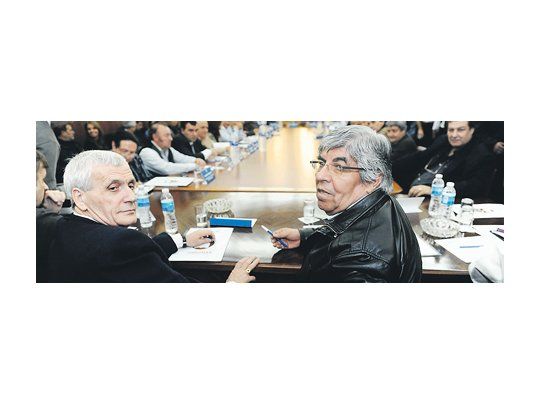 Antonio Caló y Hugo Moyano, meses atrás durante una reunión del Consejo Directivo de la CGT. En julio, pueden ser rivales.