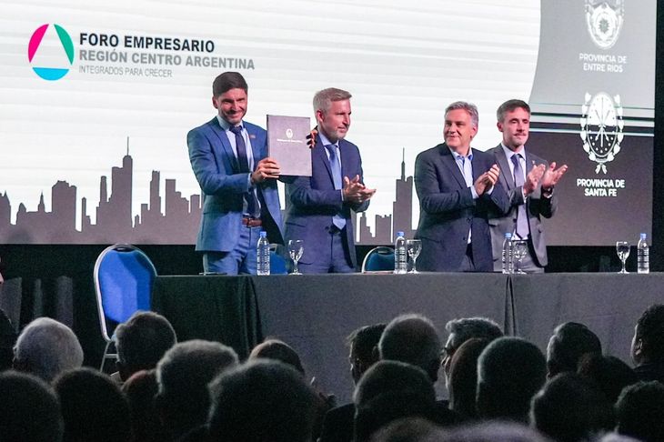 Los gobernadores de la Región Centro se reunieron en Entre Ríos.