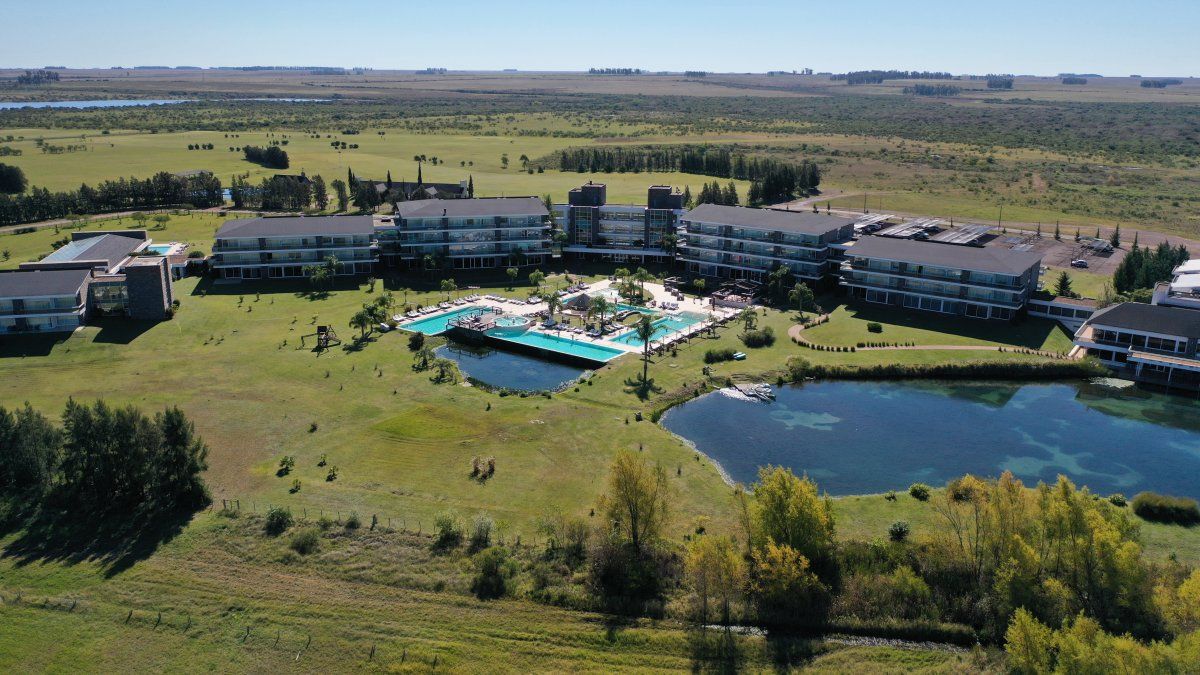 Neither Brazil nor the Caribbean: all-inclusive getaway a few hours from Buenos Aires