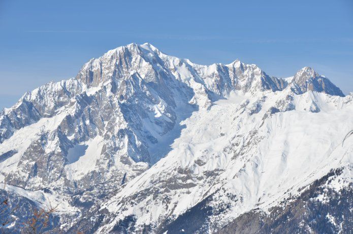 El argentino estaba esquiando en el corredor más peligroso del Mont Blanc. 