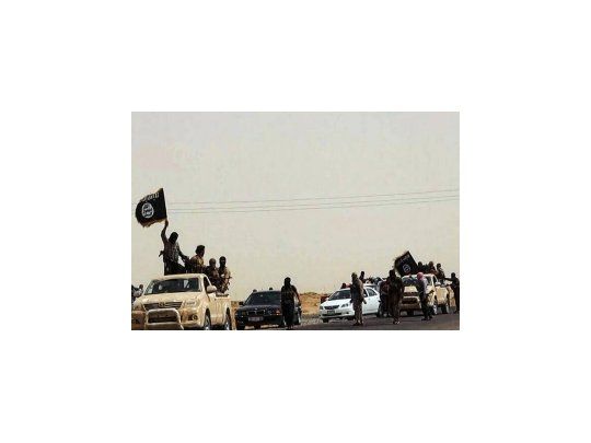 Captura difundida en un sitio de los yihadistas sobre lso rebeldes en una ruta de Irak.