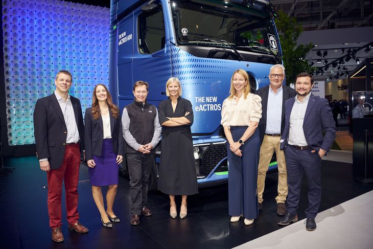 Este importante pedido fue precedido por pruebas prácticas con un prototipo del eActros 600 en uno de los centros logísticos de Amazon en Alemania Este importante pedido fue precedido por pruebas prácticas con un prototipo del eActros 600 en uno de los centros logísticos de Amazon en Alemania