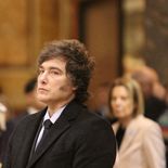 Lo que la Casa Rosada le exige a la oposición no lo incluye en sus proyectos de ley. Lo que la Casa Rosada le exige a la oposición no lo incluye en sus proyectos de ley.