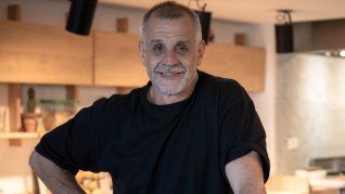 Christian Petersen continúa internado en el Hospital Alemán. Christian Petersen continúa internado en el Hospital Alemán.