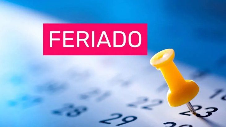 La ley 27.399 regula el establecimiento de feriados nacionales y fines de semana largos.