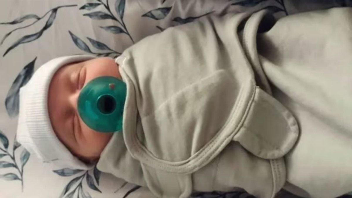 The embryo was frozen since 1994