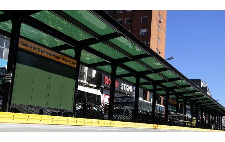 El nuevo Centro de Trasbordo Flores tiene un kilómetro de extensión (Foto Juan Manuel Lauren, prensa GCBA)