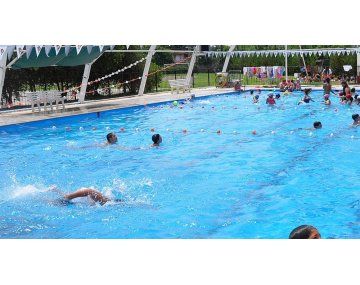 Las piletas en clubes tienen fuerte demanda para el verano. Las piletas en clubes tienen fuerte demanda para el verano.