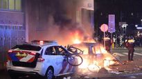 corridas y heridos en una protesta en rotterdam contra las nuevas restricciones por covid-19