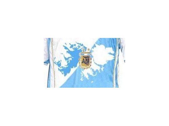 Diputados impulsaron colocar el escudo de Malvinas en las camisetas de las selecciones nacionales.