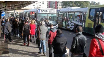 Para cuantificar la escalada de los fondos destinados al transporte, el informe resaltó que desde 2006 cuando las transferencias al sector fueron de $ 1.876 millones los subsidios crecieron 30 veces hasta los $ 56.231 millones de 2015.
