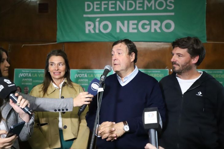 Alberto Weretilneck, gobernador de Río Negro, perdió sus dos bancas en el Congreso. Alberto Weretilneck, gobernador de Río Negro, perdió sus dos bancas en el Congreso.