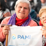 PAMI sigue ofreciendo medicamentos gratis y otros con descuentos. PAMI sigue ofreciendo medicamentos gratis y otros con descuentos.