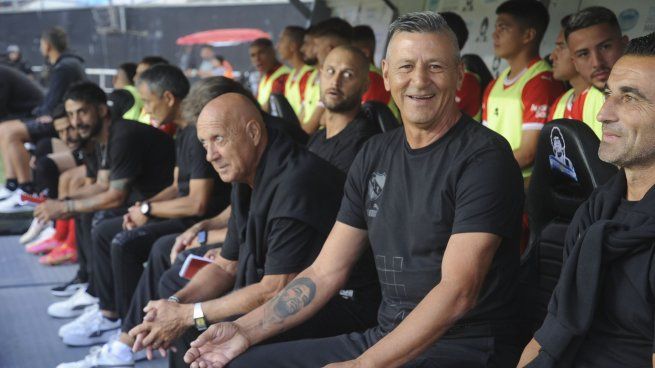 Sonrisa. Pedro Monzón está feliz en Independiente.