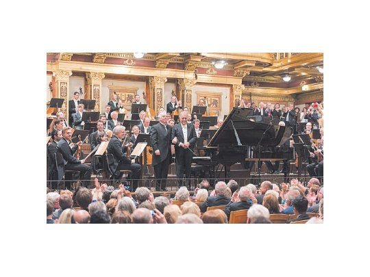 En la Musikverein el concierto de lujo con la Orquesta Filarmónica de Viena, con Zubin Mehta, y Daniel Barenboim como pianista solista.