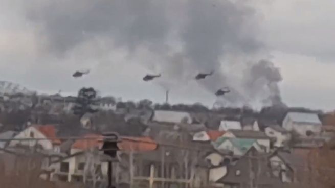 Ataques aéreos de Rusia en el aeropuerto de Hostomel, en Kiev.