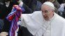 Pope Francis in San Pedro Square with the San Lorenzo shirt, the club of his loves. Pope Francis in San Pedro Square with the San Lorenzo shirt, the club of his loves.