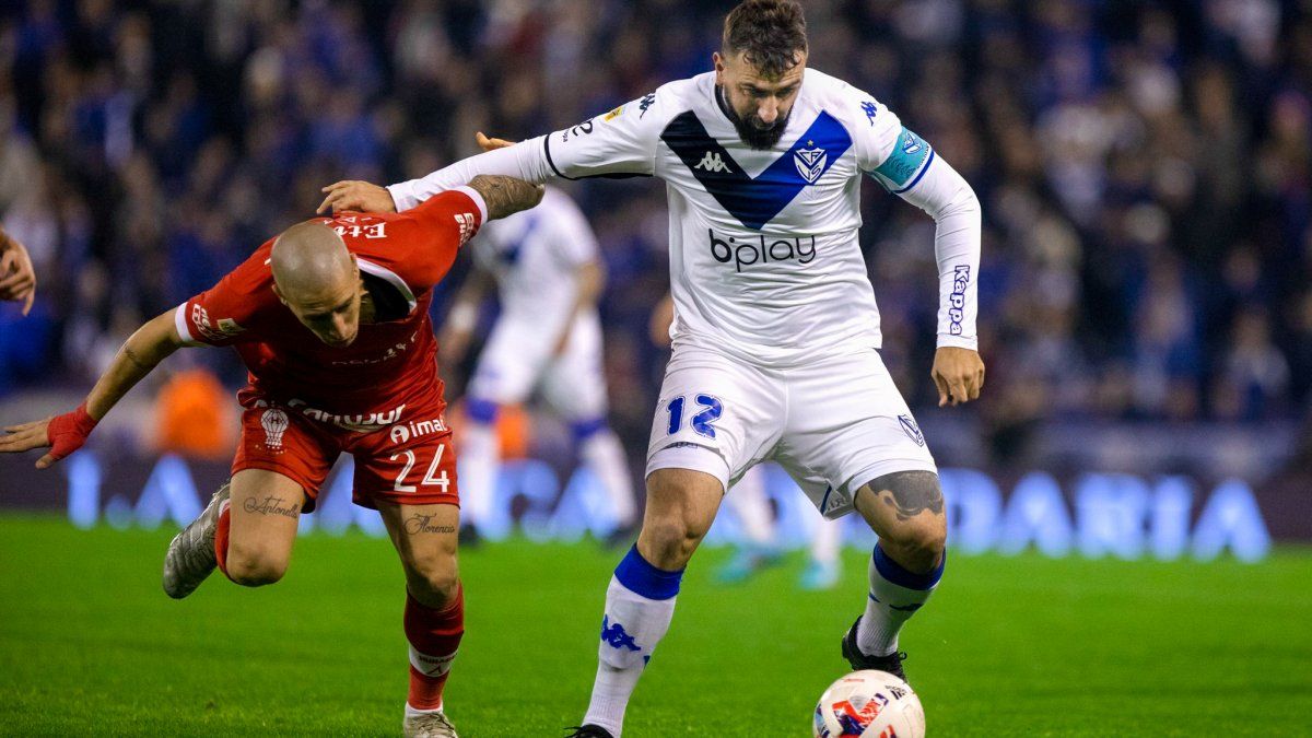 In a duel with historical weight, Vélez will receive a Hurricane of bad present
