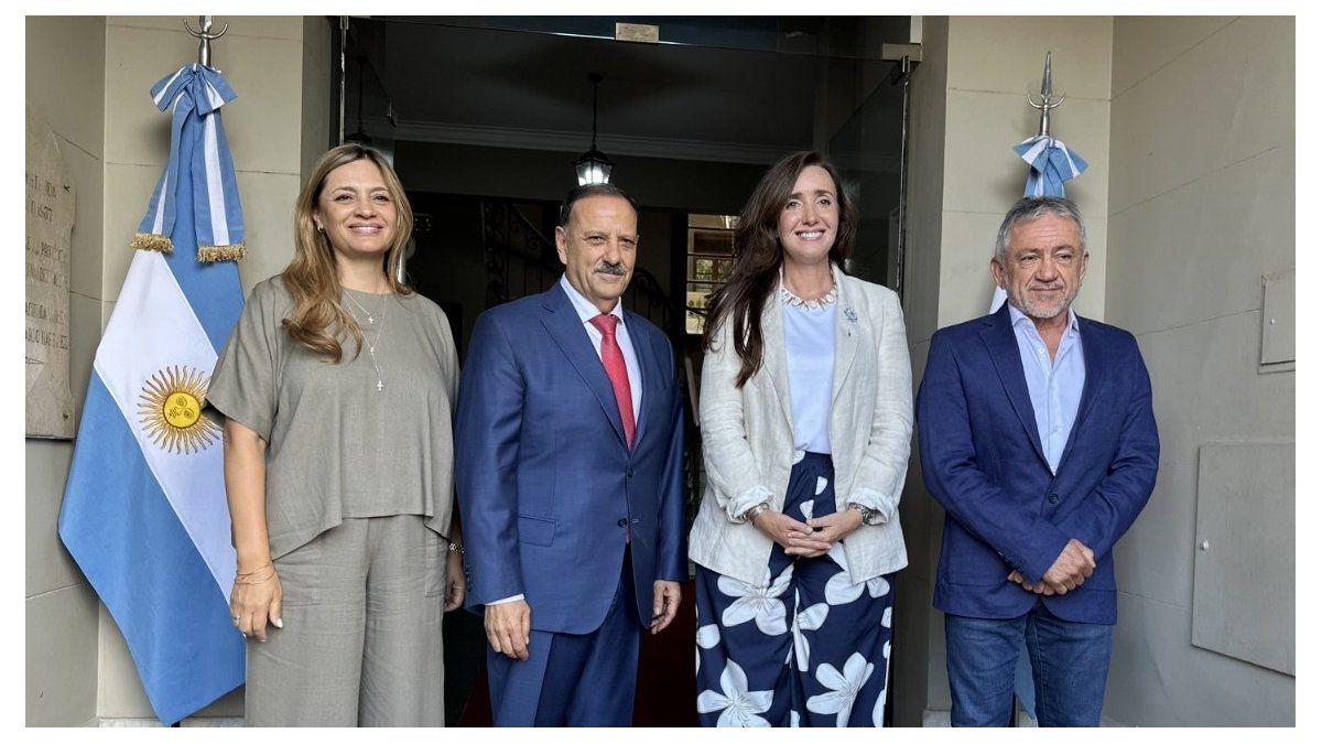 Victoria Villarruel se mostr� con Ricardo Quintela en La Rioja y sum� un gesto pol�tico en territorio peronista