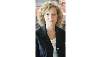 ámbito.com | Rosana Negrini, CEO deAgrometal: «Vendimos muchomenos por el conflictocon el campo y ahora por lacrisis».