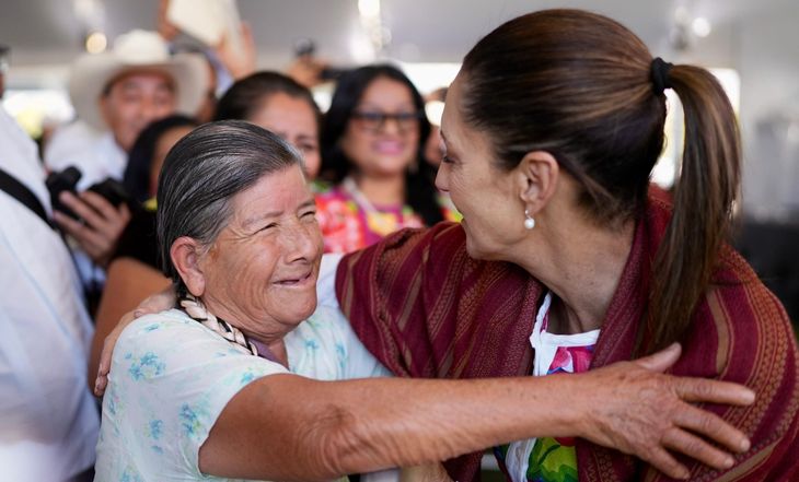 La mandataria pone manos a la obra en favor de los que menos tienen. La mandataria pone manos a la obra en favor de los que menos tienen.