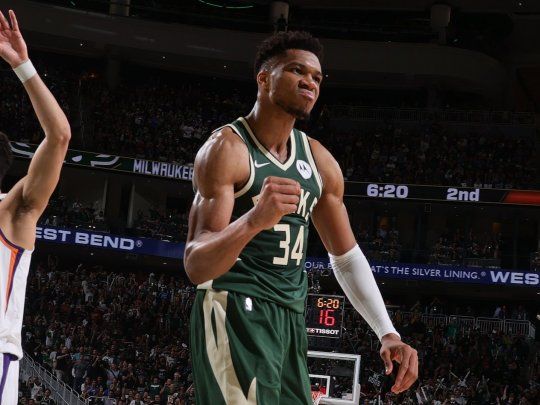 GIANNIS.jpeg