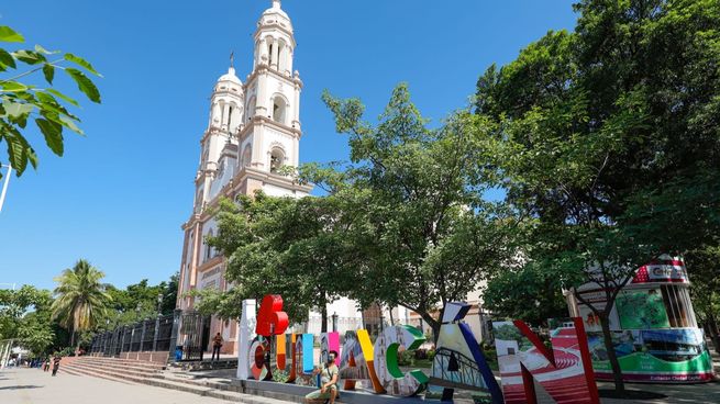 Estado del tiempo en Sinaloa hoy, 5 de septiembre 2025: clima de lluvias muy fuertes desde el mediodía.