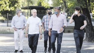 Deportes.  Felipe Miguel, Horacio Rodríguez Larreta, Carlos Retegui y Martín Lousteau en la presentación del nuevo secretario de Deportes, ayer en Parque Patricios.