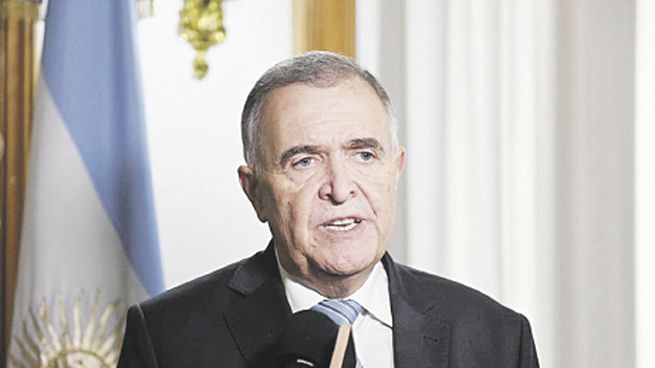 tijera. La gestión de Jaldo contará con 198 despachos jerárquicos contra los 248 con los que había terminado la administración de Manzur.