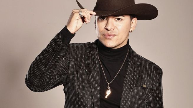 Yeison Jiménez murió junto a cinco personas más cuando la avioneta privada en la que viajaban sufrió un accidente tras el despegue.