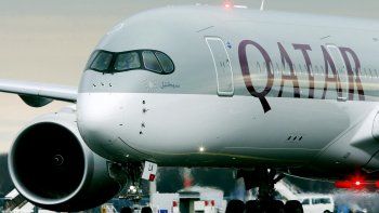 qatar airways entra en el capital de una de las principales aerolineas chinas