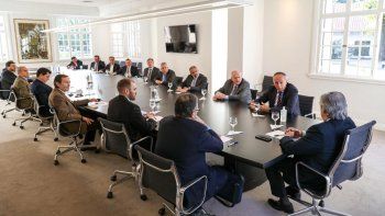 Las empresas que reestructuren deudas podrán usar dólares de sus exportaciones para pagar compromisos.