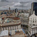 Se espera que el clima mejore hacia la noche, tras las tormentas de la madrugada. Se espera que el clima mejore hacia la noche, tras las tormentas de la madrugada.