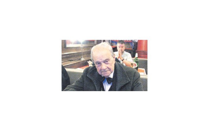 Atilio Stampone: “En realidad, el camino de la evolucion musical lo marca el jazz. Con el tango depende de cómo evolucione la sociedad. En la década del ‘40 hubo una gran producción y cambios en el cine y el teatro argentino, y ahí también entró el tango”.